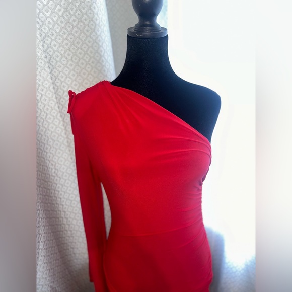 Fashion nova red midi dress. - Picture 6 of 10